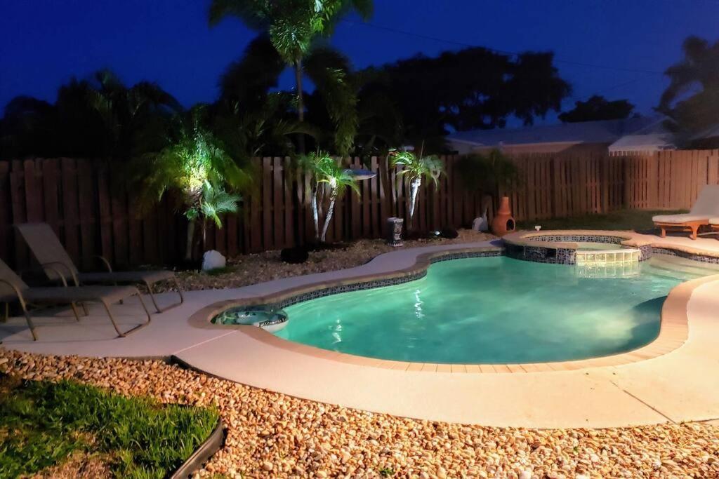 Paradise 4 Min To The Beach With Private Heated Pool 데어필드 비치 외부 사진